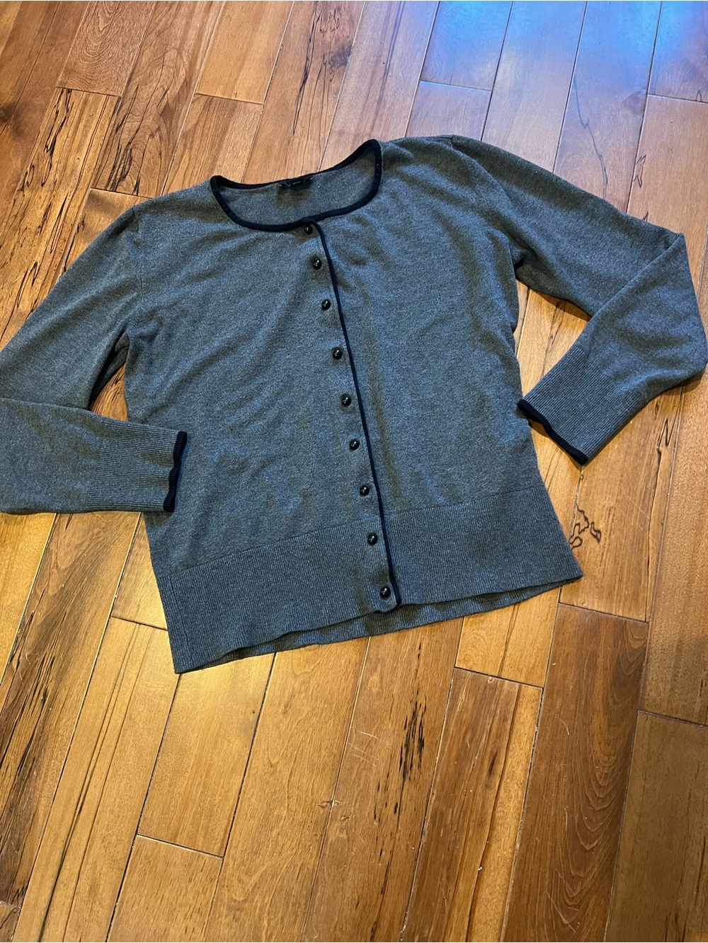 Jacob cardigan in grey size medium